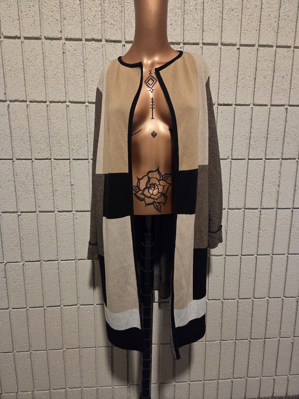 Jones Studio Black, Camel & Cream Knit Cardigan
